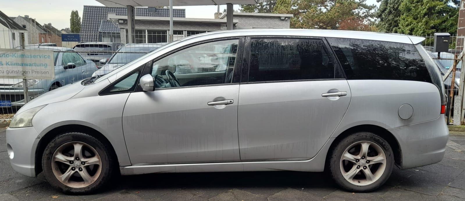 Mitsubishi Grandis 2006 — photo 7