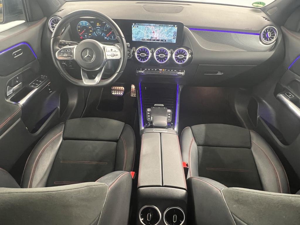 Mercedes-Benz GLA 220