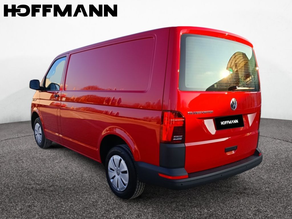 Fahrzeugabbildung Volkswagen Transporter T6.1 Kurz LED Komfort+ PDC RFK