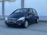 Mercedes-Benz A 160 Automatik/Tüv neu /Klima/Tempo - Mercedes-Benz A 160 in Hamburg