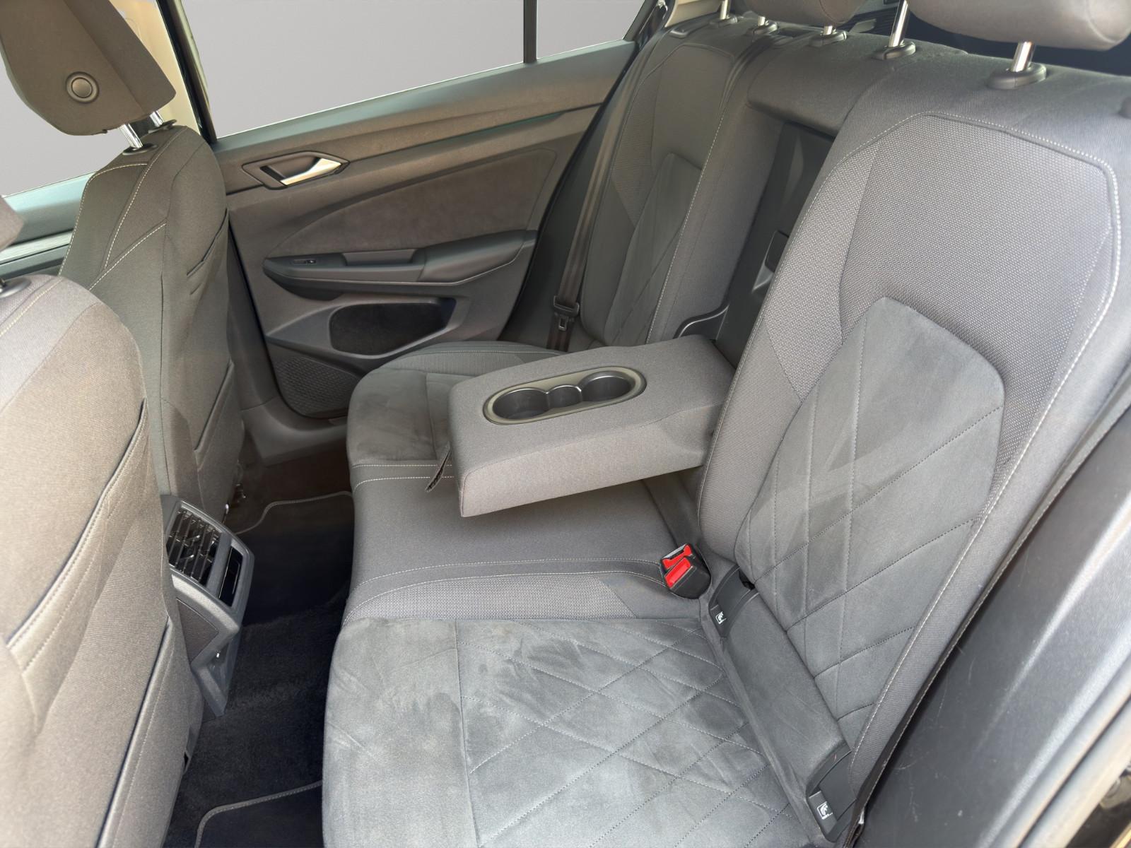Volkswagen Golf VIII Lim. Style 1.5 eTSI NAVI APP AMBIENTE, миниатюра 25
