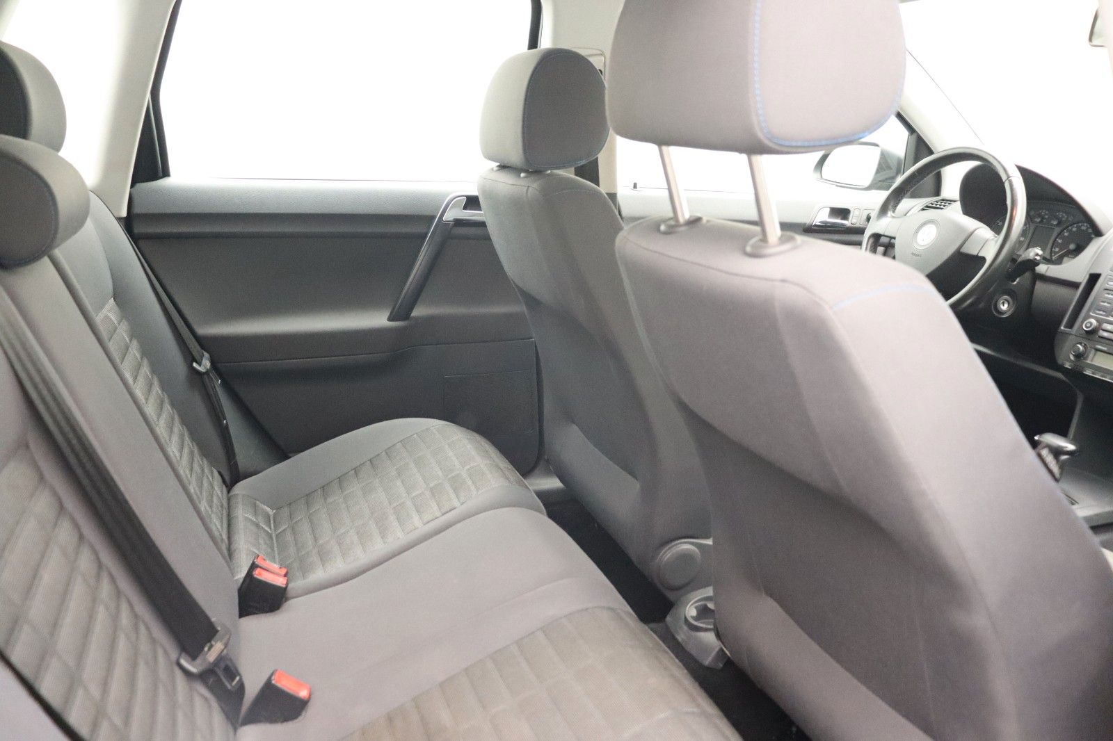 Fahrzeugabbildung Volkswagen Polo IV 1.4 Tour AUTOMATIK AHK KLIMA SHZ