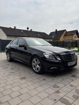 Mercedes-Benz E 220 CDI BlueEFFICIENCY AVANTGARDE