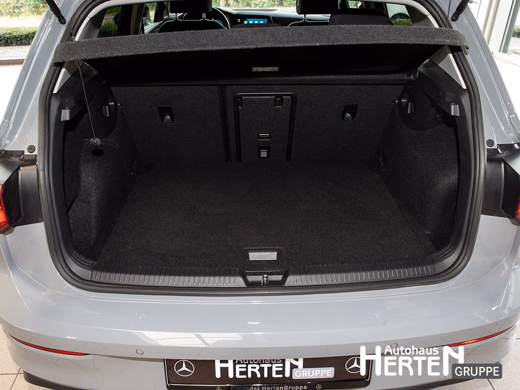 Volkswagen Golf VIII 1.5 TSI LIFE+TOP-PAKET+PANO+MATRIX+UVM, миниатюра 15