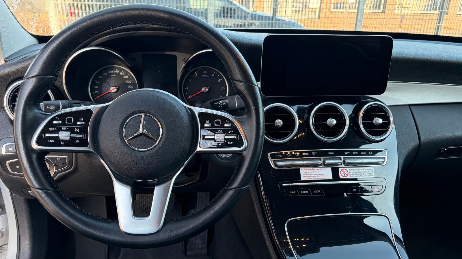 Fahrzeugabbildung Mercedes-Benz C 180 C T Avantgarde