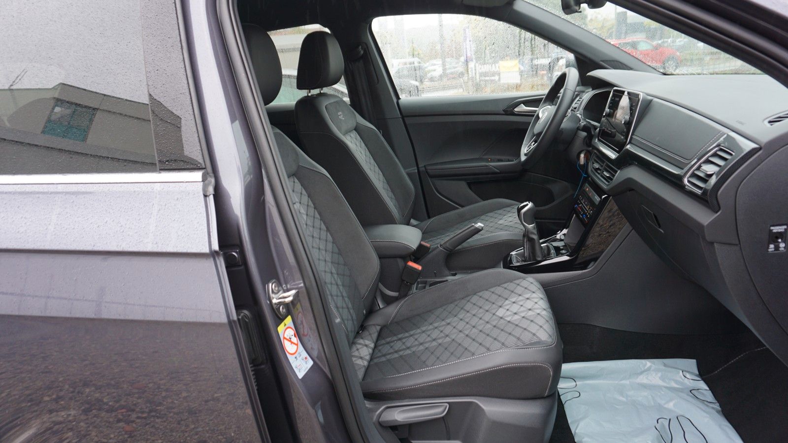 Fahrzeugabbildung Volkswagen T-Cross R-Line Navi,LED,ACC,Apple CarPlay