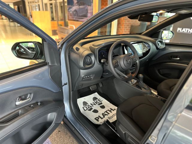 Toyota Aygo X Hybrid Active *Business-Paket*