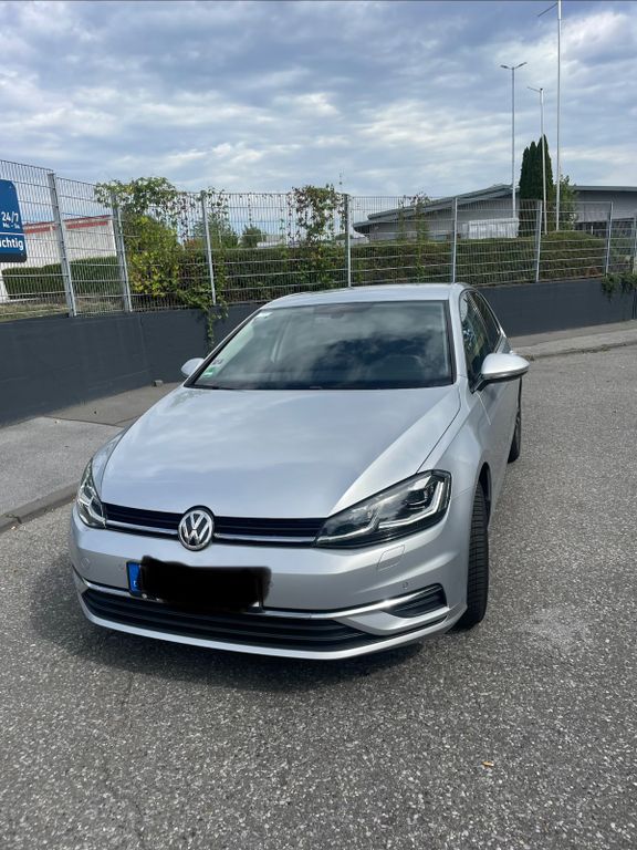 Image of Volkswagen Golf