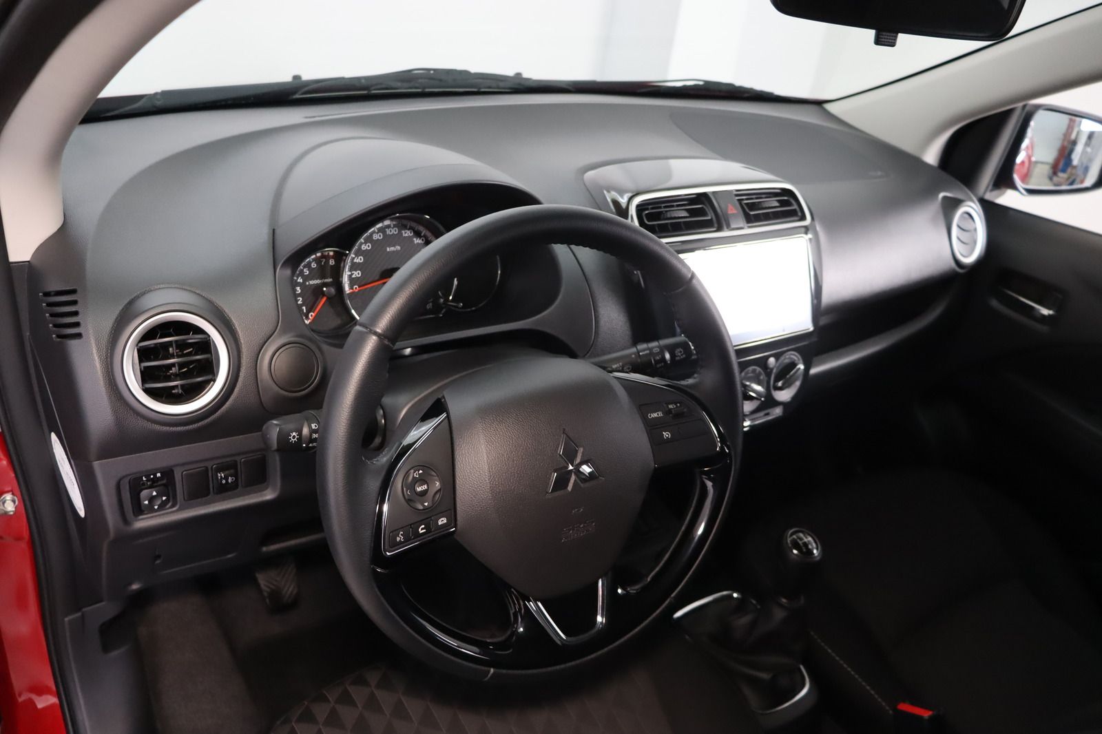 Fahrzeugabbildung Mitsubishi Space Star 1.2i Top * 1. Hand *