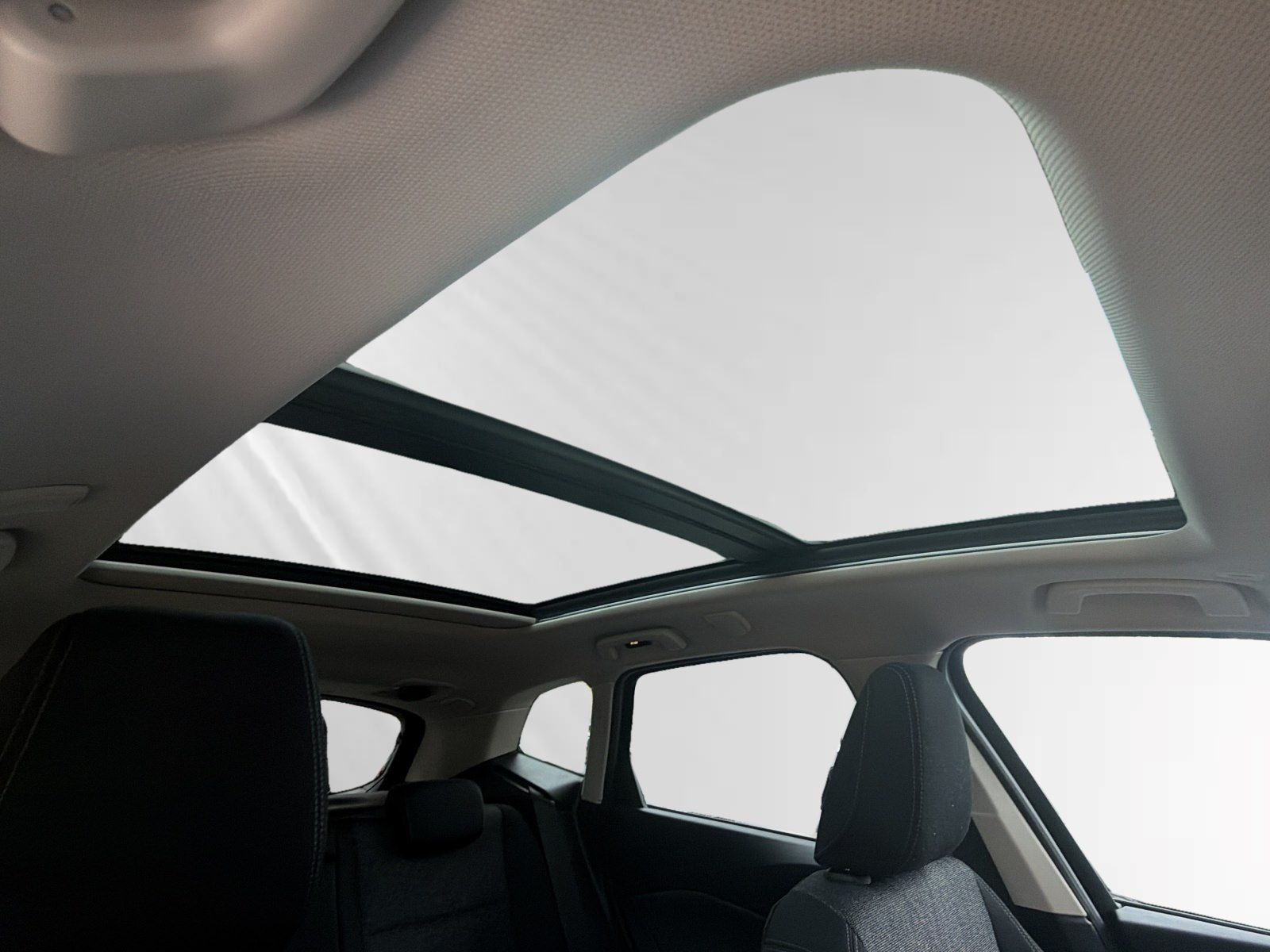 BMW 216 Active Tourer - Bild 16