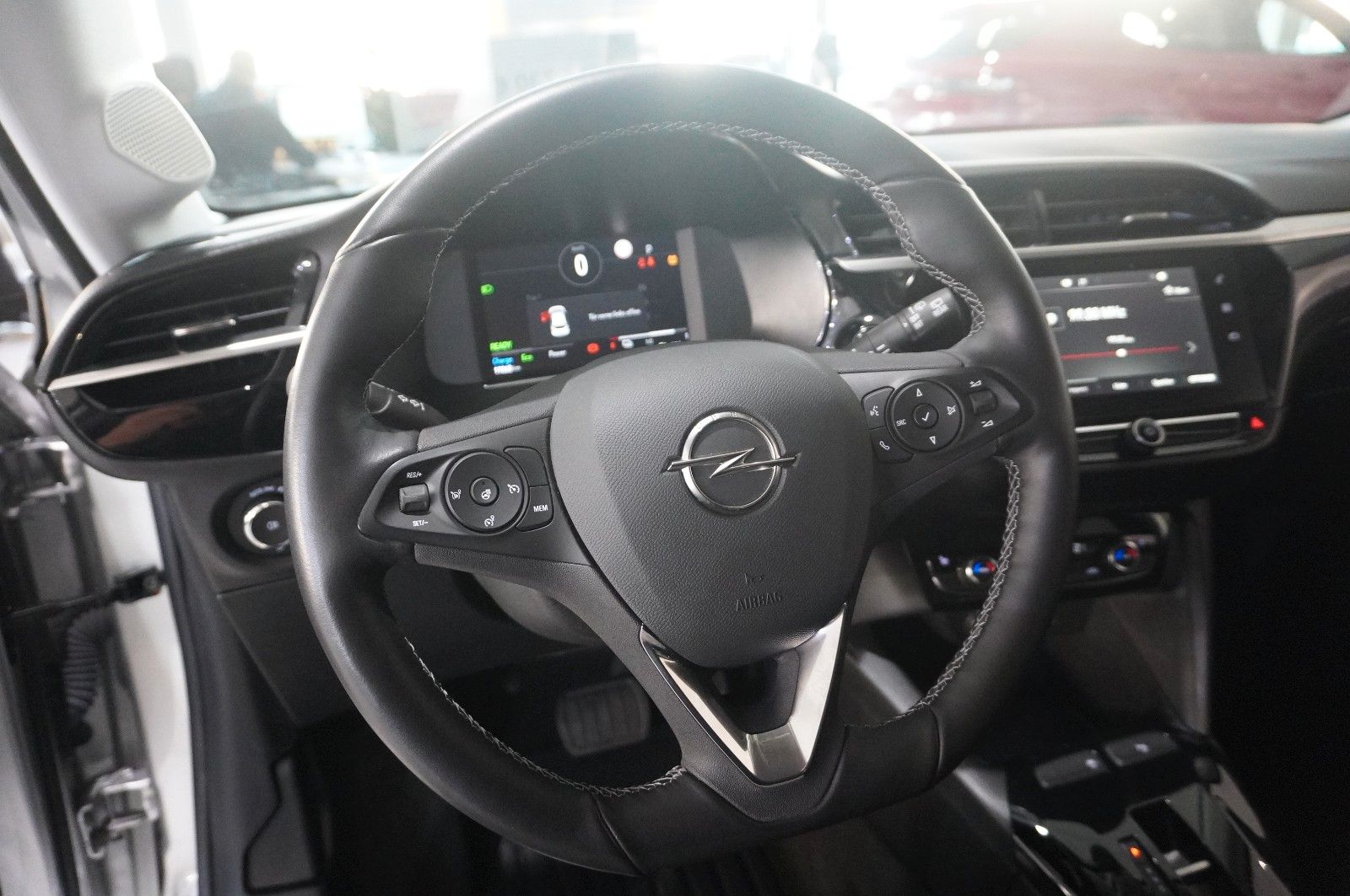 Fahrzeugabbildung Opel Corsa-e ELEGANCE 3-PHASIG NAVI/LED/KAMERA/SH/DAB