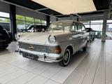 Opel Rekord - Opel Rekord mit Benzin-Antrieb