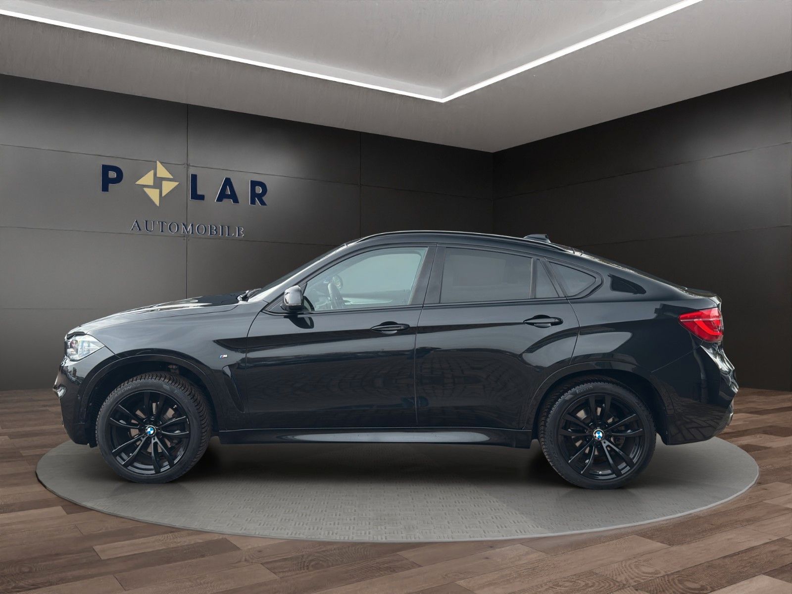 Fahrzeugabbildung BMW X6 xDrive Schiebedach/AHK/360°/M-Paket/H&K