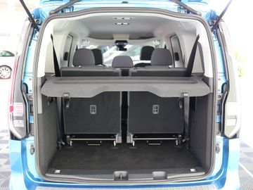 Volkswagen Caddy Maxi 1.5TSI DSG LIFE LED STANDH KAMERA AHK