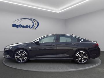 Opel Insignia - 10
