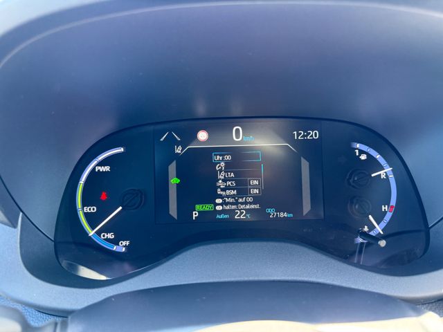 Toyota Yaris Cross Hybrid FWD Team Deutschland