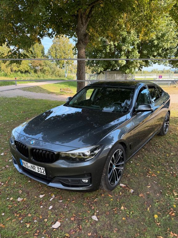 Image of BMW 320