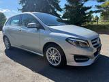 Mercedes-Benz B 180 d Navi LED Automatikgetriebe Euro6 - mit Diesel-Antrieb: Automatikgetriebe