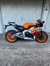 Honda CBR 1000 RR Repsol  - HONDA CBR 1000RR REPSOL