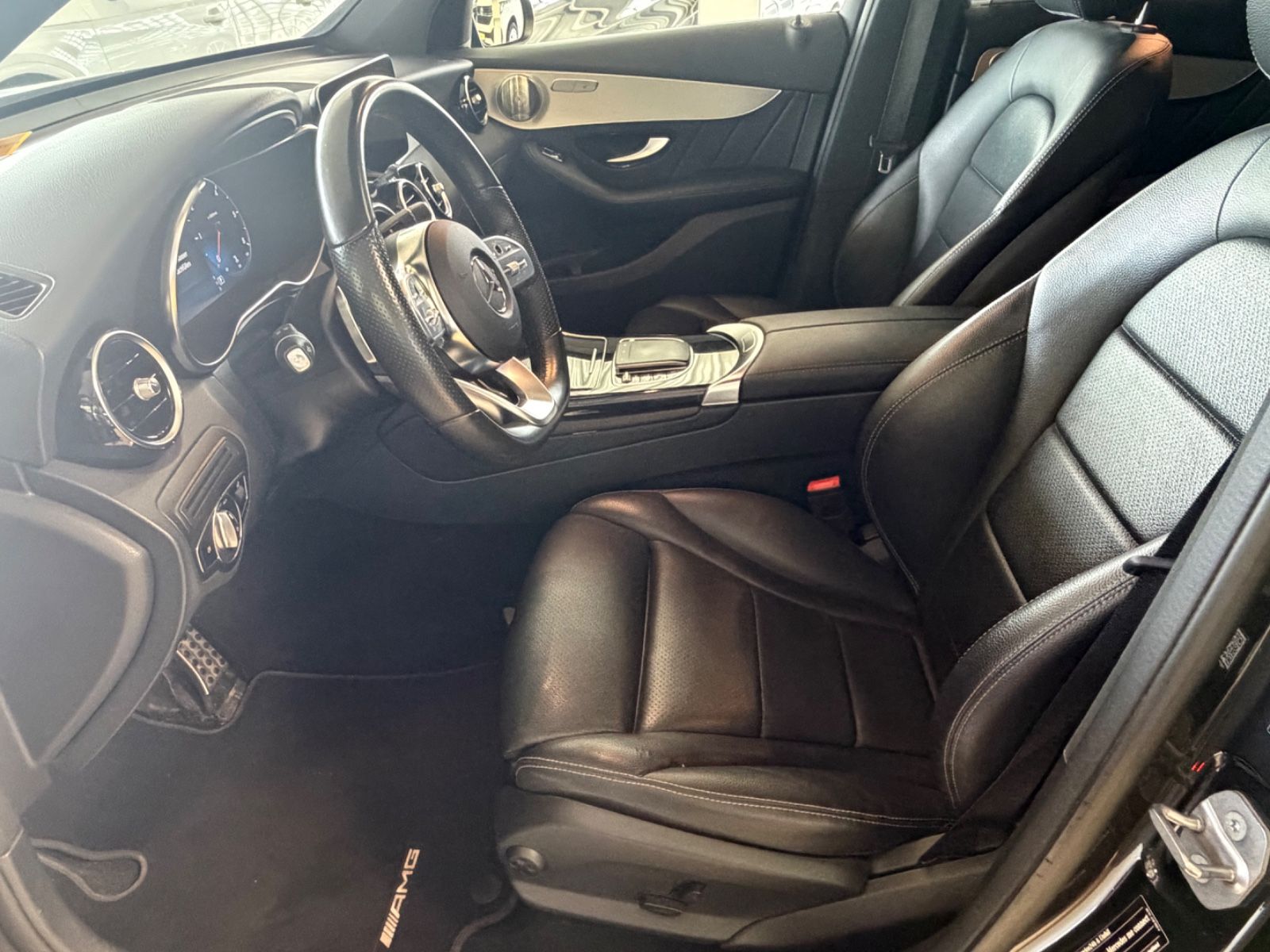 Fahrzeugabbildung Mercedes-Benz GLC 400 d Coupe 4 Matic AMG LINE * DIGITALTACHO