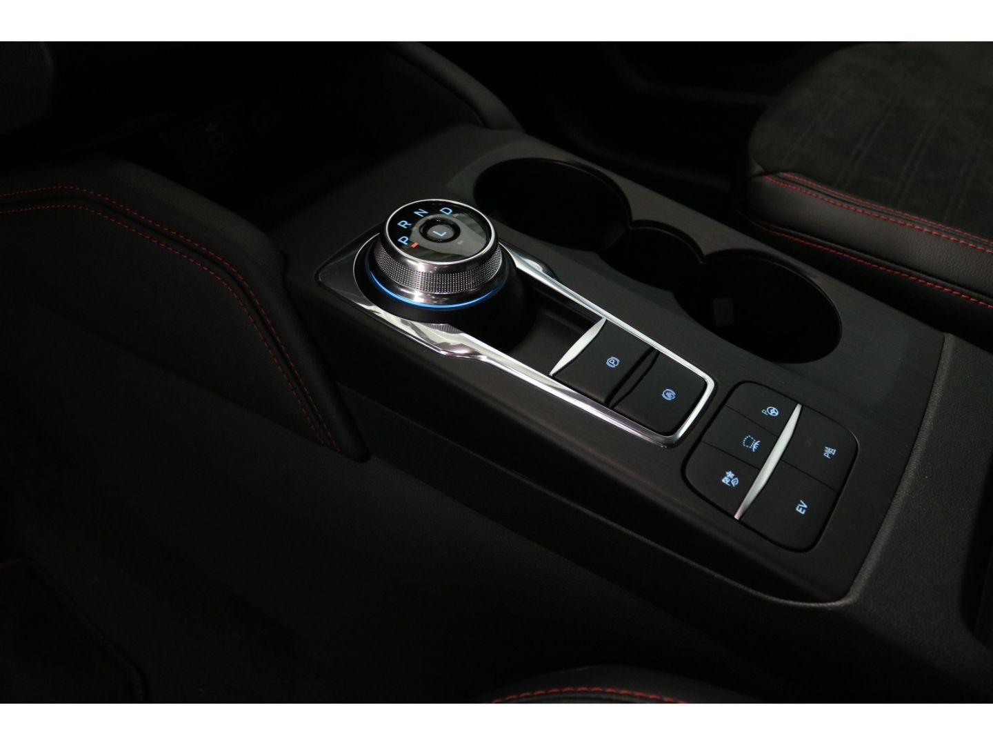 Fahrzeugabbildung Ford Kuga Plug-In Hybrid ST-Line X 2.5 Kamera LED
