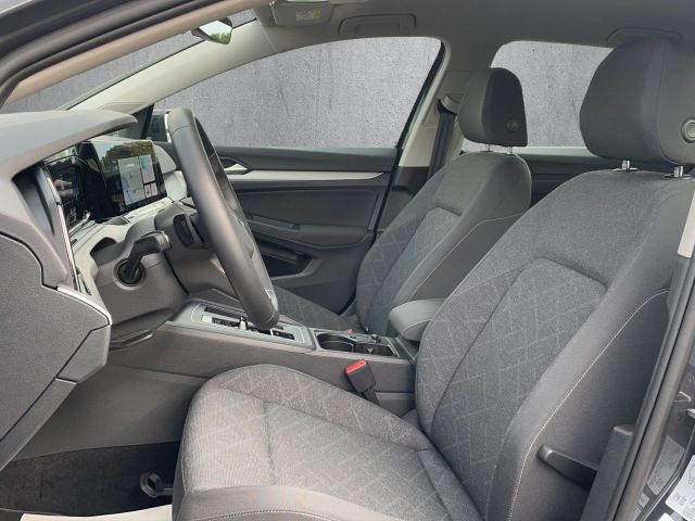 Golf VIII Variant Life 1.5 eTSI Bluetooth Navi