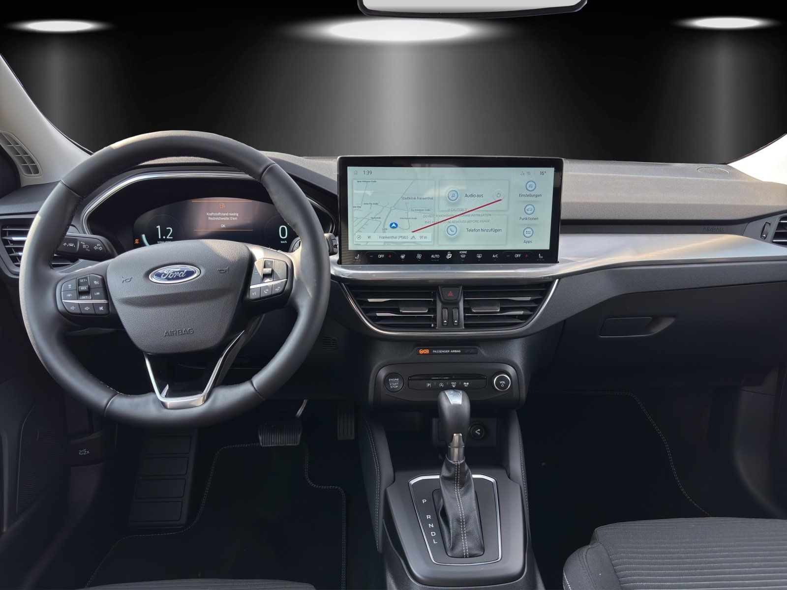 Fahrzeugabbildung Ford Focus Turnier Titanium X 155PS B&O eCall Winter