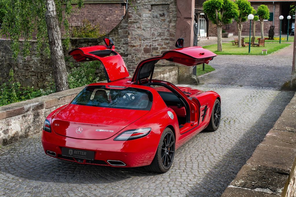 MERCEDES-BENZ SLS 2014