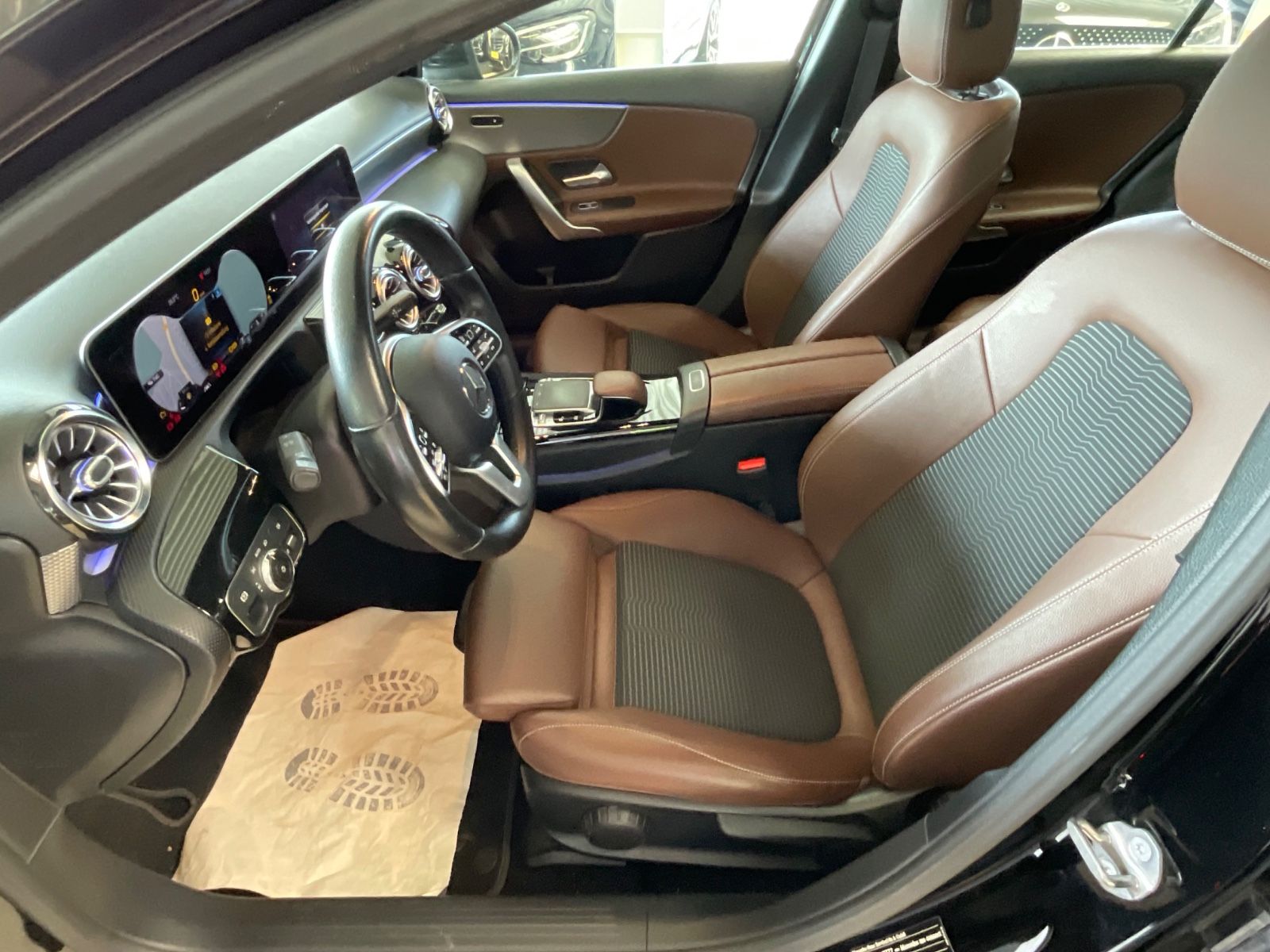 Fahrzeugabbildung Mercedes-Benz A 200 Lim. *AMBIENTE*LEDER-BRAUN* Exclusive *