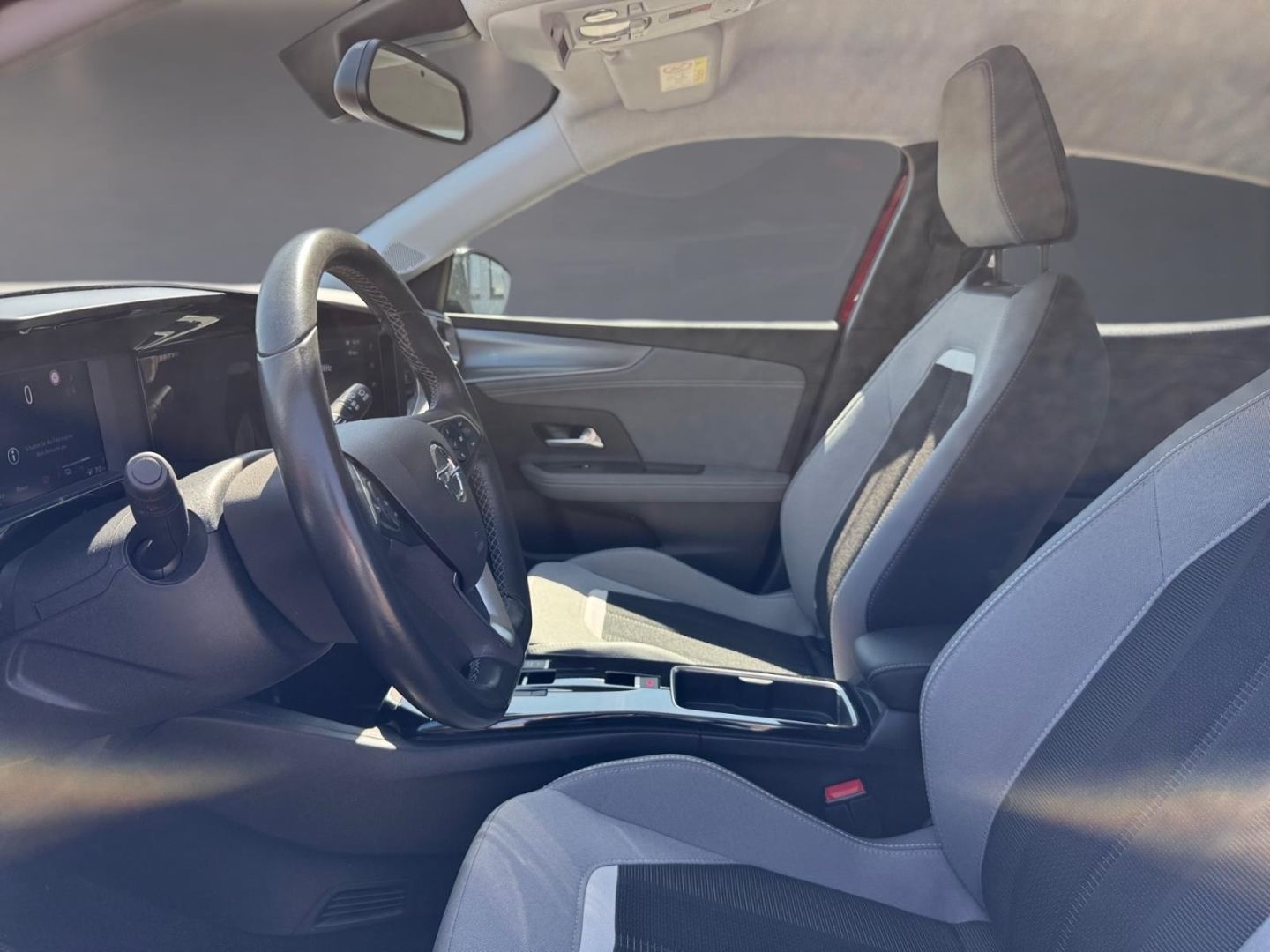 Fahrzeugabbildung Opel Mokka e Elegance Digitales Cockpit LED Apple Car
