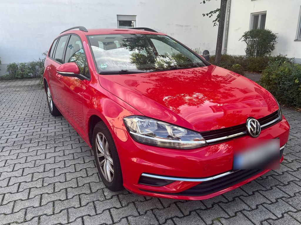 Image of Volkswagen Golf