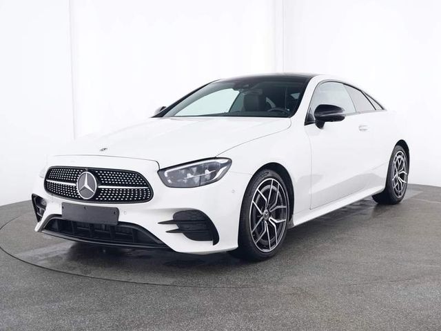 Mercedes-Benz E 220 d AMG Night-Paket Pano 360° Burmester 20"