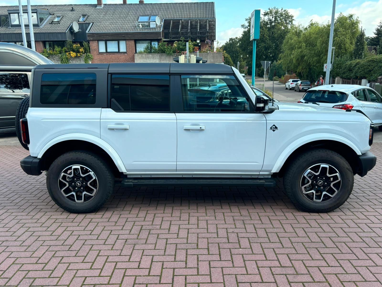 Ford Bronco 2.7 l EcoBoost Outer Banks 4x4 Automatik