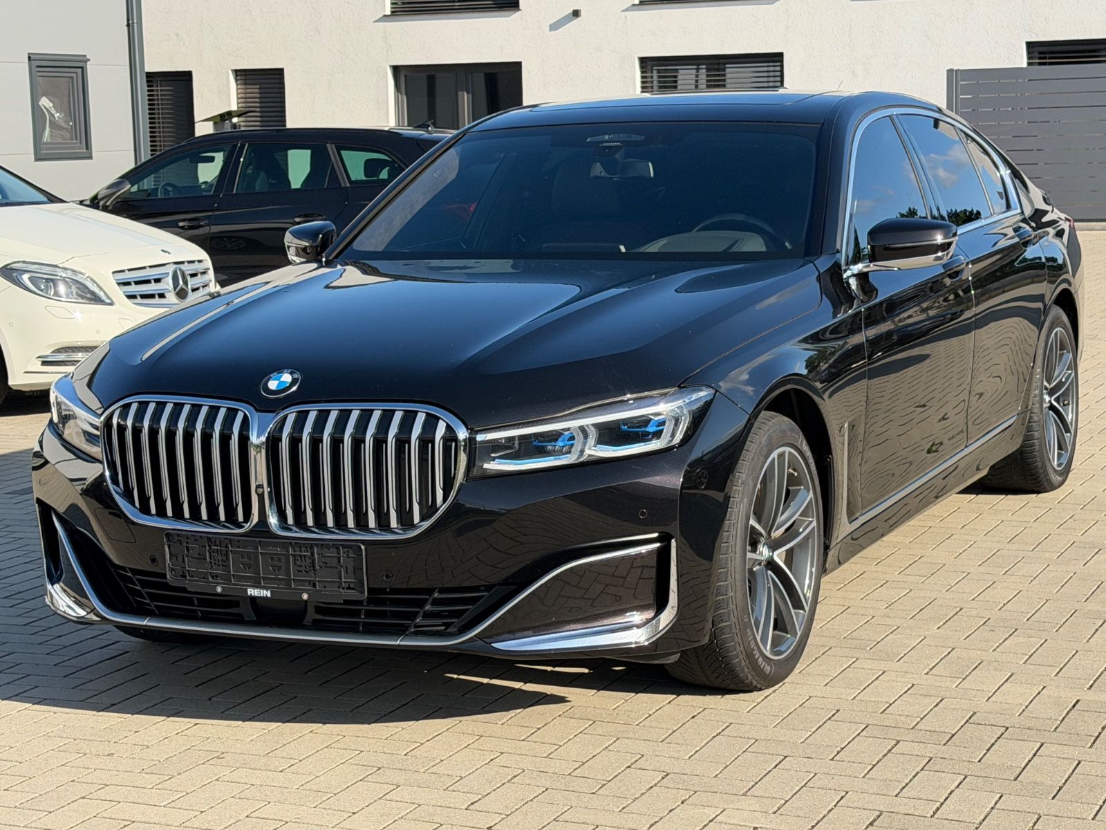 BMW BMW 740d xDrive AHK+360°+HUD+ACC+SITZBELÜ+FACELIFT