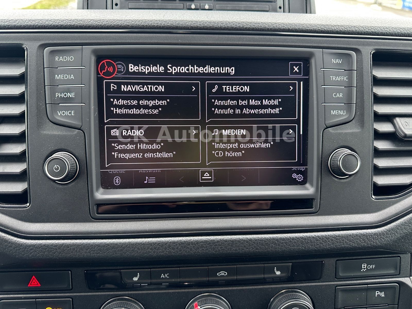 Fahrzeugabbildung Volkswagen Crafter Kasten 35 FWD 2.0TDI/Klima/Navi/SHZ/AHK