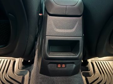 Fahrzeugverkauf 25 BMW 118 d Sport Line AT LED Shadow Line Navi