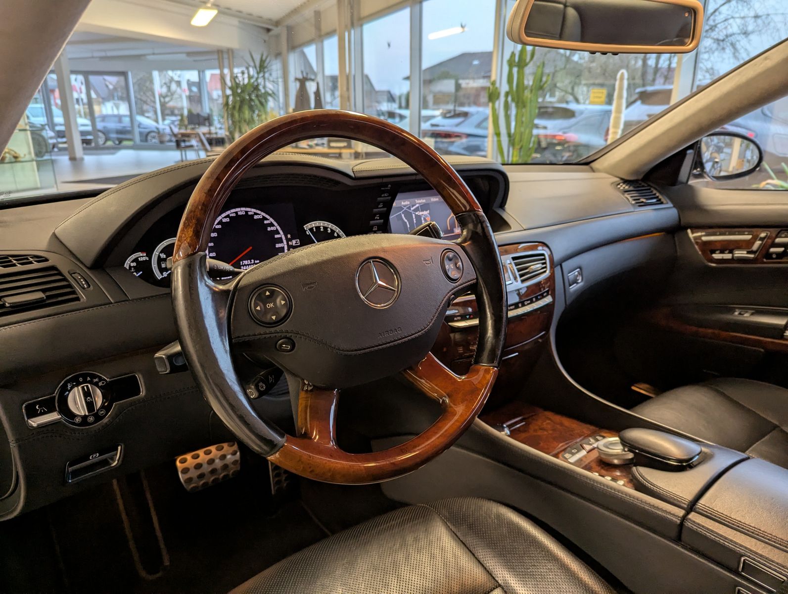 MERCEDES-BENZ CL 500 AMG Ambiente Massage StHz Keyless Cam - Image 16