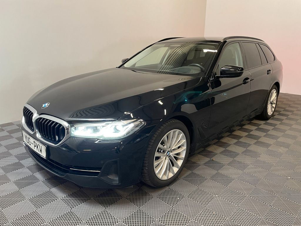 Image of BMW 540