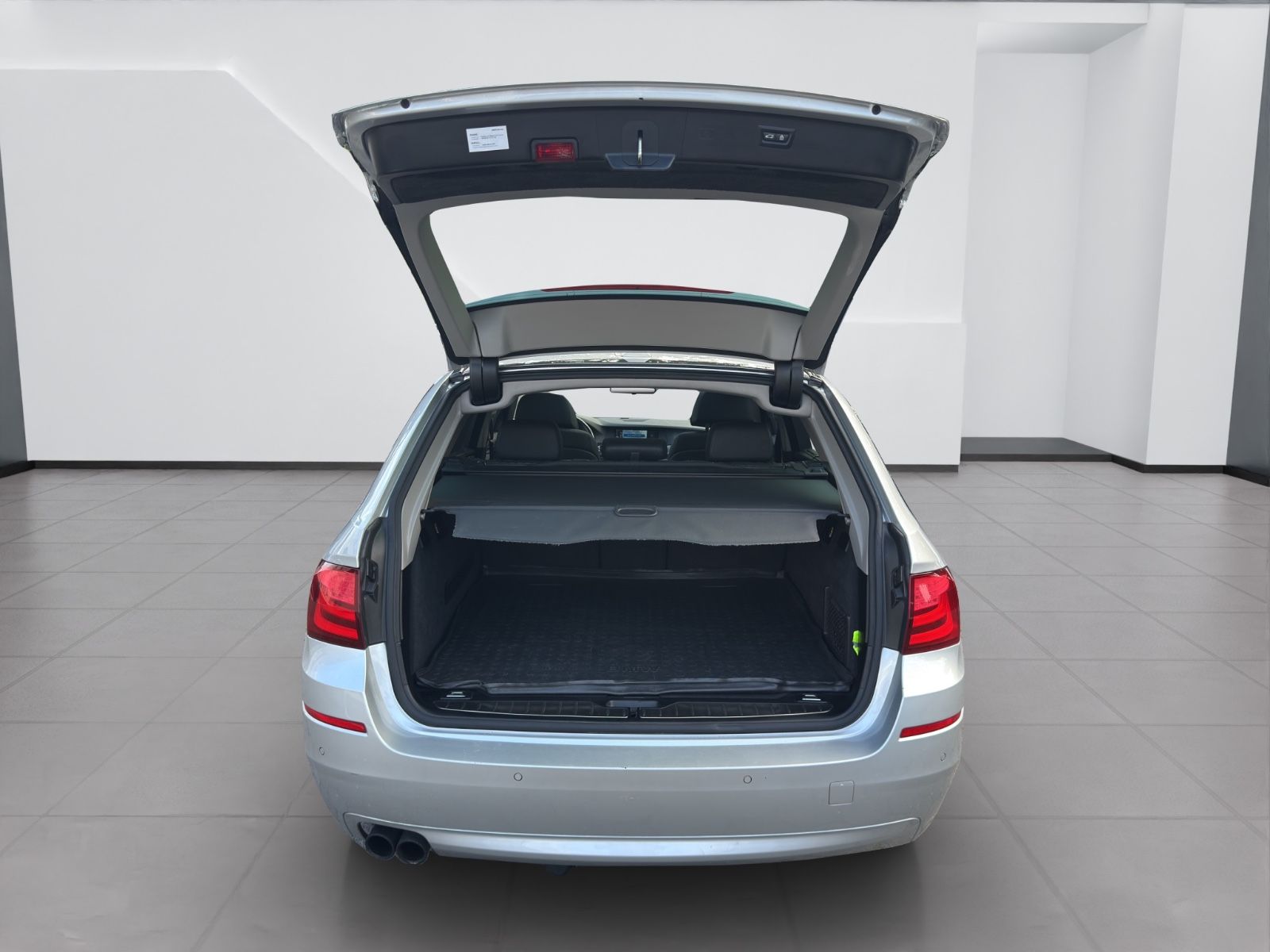 Fahrzeugabbildung BMW 530d Touring*Pano*hinterachslenk*Vollausstattung