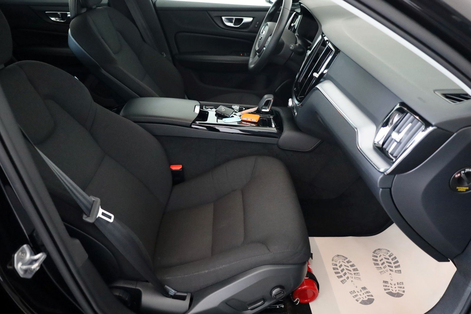 Fahrzeugabbildung Volvo V60 Inscription T6 Recharge,Navi,LED,Kamera,SH