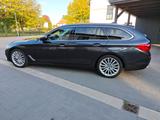 BMW 540i xDrive Luxury Line / Display Key  - BMW 540 mit Benzin-Antrieb: Kombi