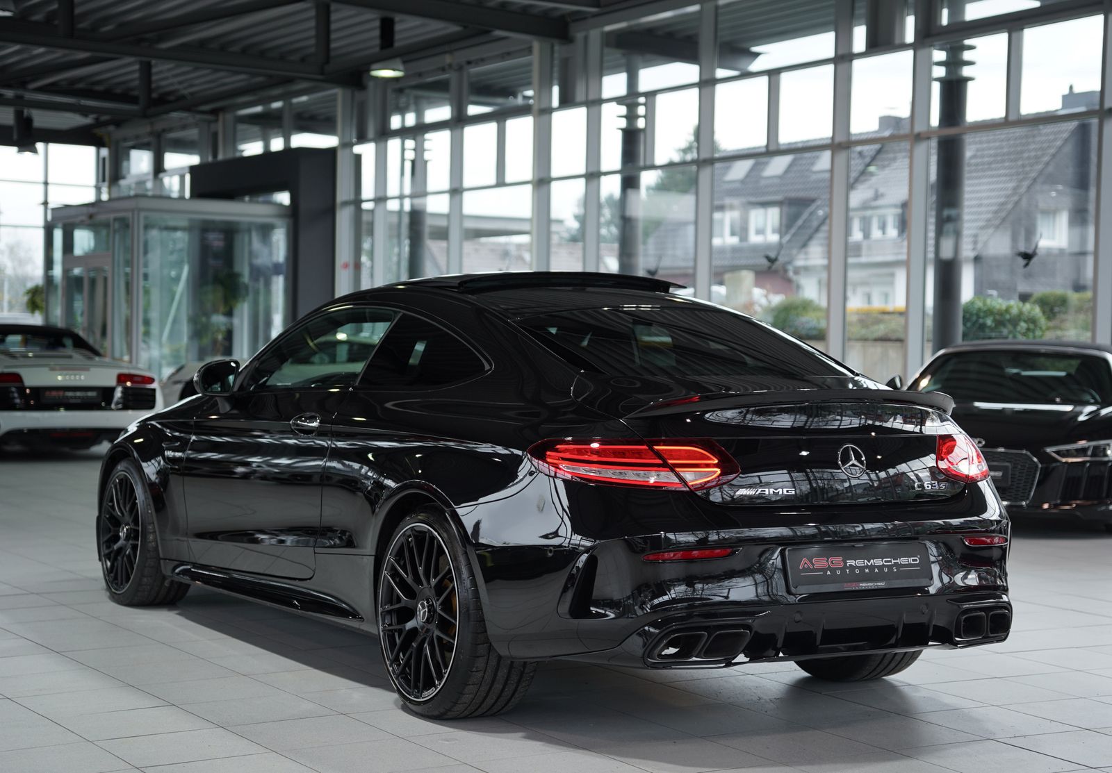 Mercedes Benz C 63 Amg