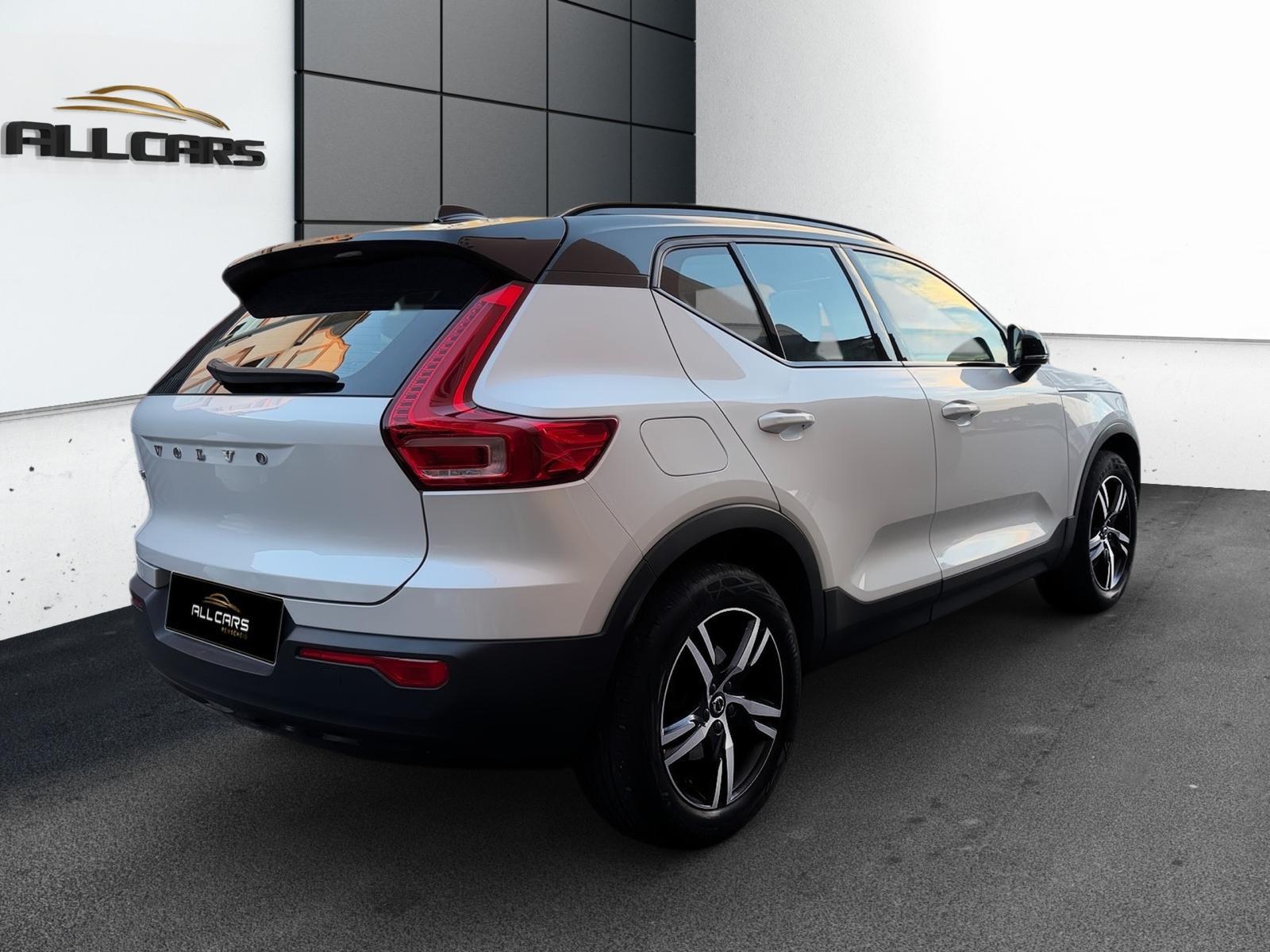 Volvo XC40 R Design 2WD Pano*Kamer*ToTWink*ACC*1.J.Gar