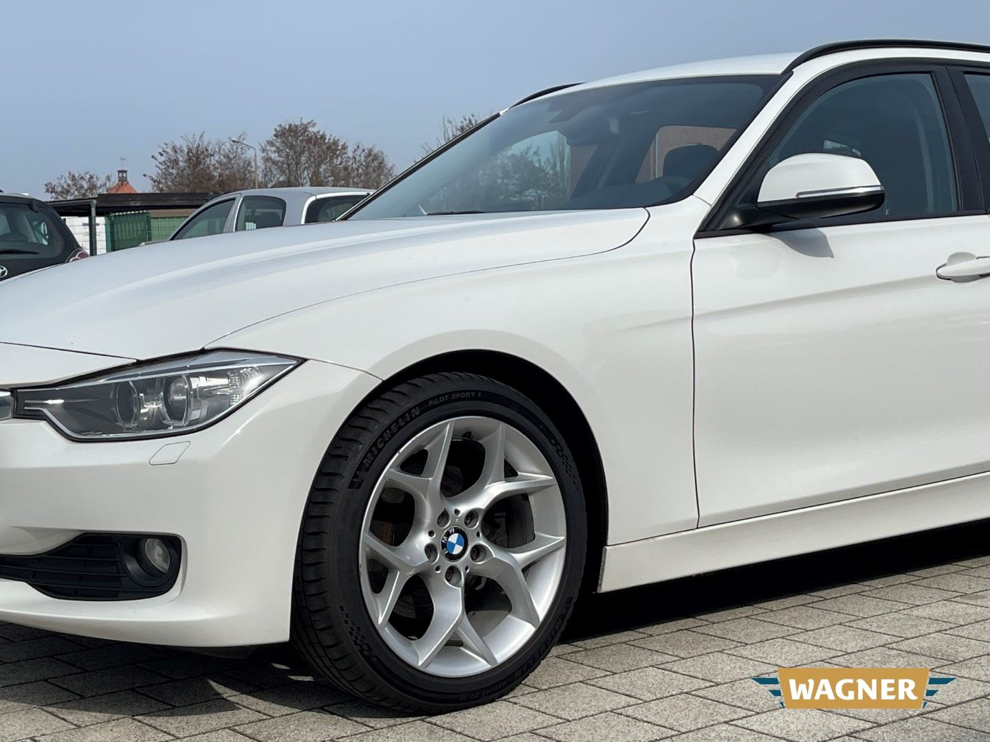 Fahrzeugabbildung BMW 320 d Touring Sitzheizung Tempomat Klimaautomati
