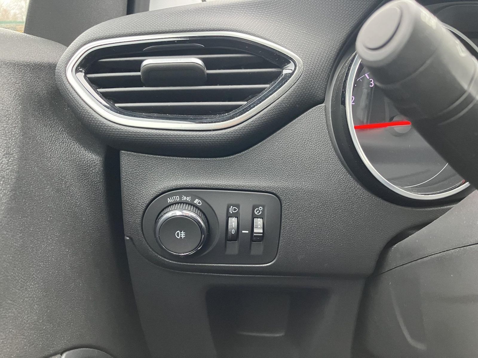 Opel Crossland (X) - Bild 15