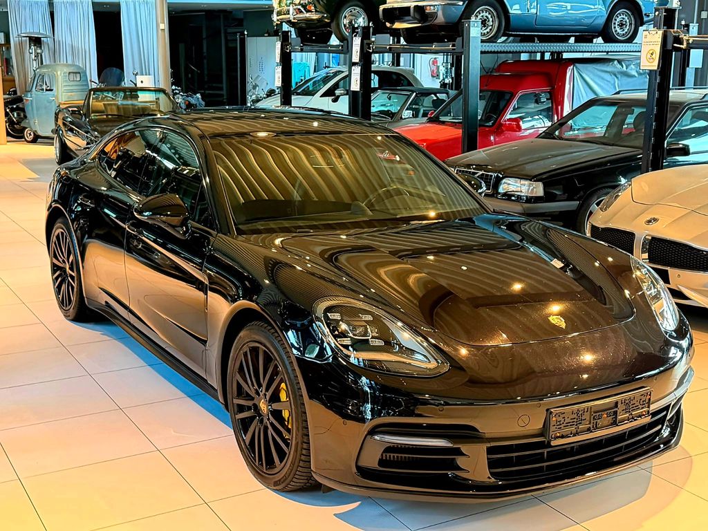 Image of Porsche Panamera