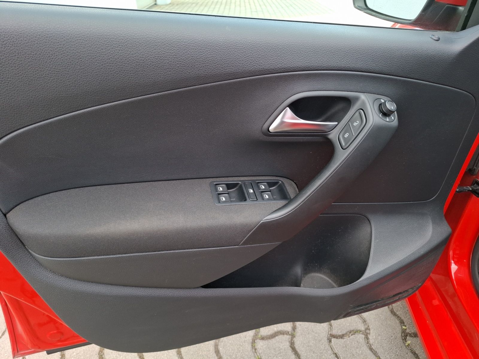 Fahrzeugabbildung Volkswagen Polo Klima PDC SH