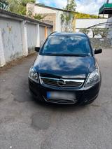 Opel Verkaufe gepflegtes Auto  Top Zustand! - Opel Zafira Gebrauchtwagen in Aachen