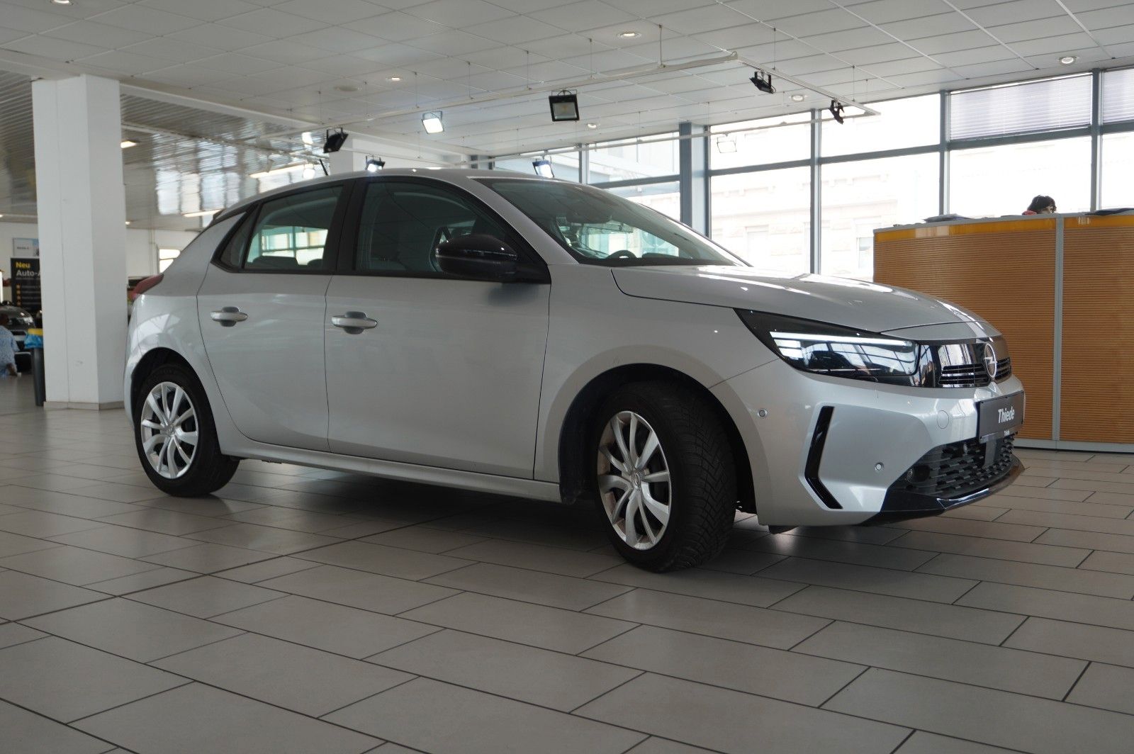 Fahrzeugabbildung Opel Corsa F 1.2 FACELIFT NAVI/LED/KAMERA/VIRTU./SHZ