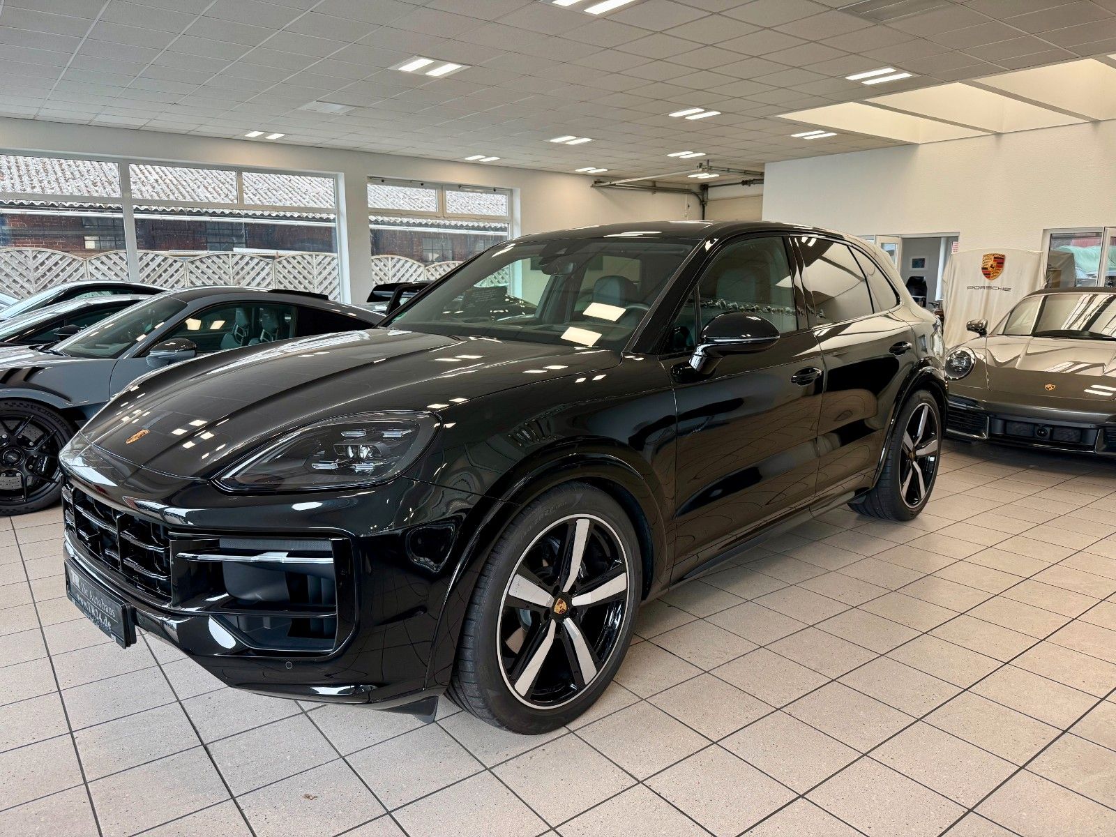 Porsche Cayenne SportDesign/Luftfederung/ACC/HUD/22Zoll foto 2